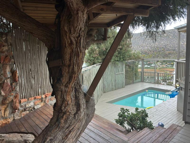 3 Bedroom Property for Sale in Glencairn Heights Western Cape